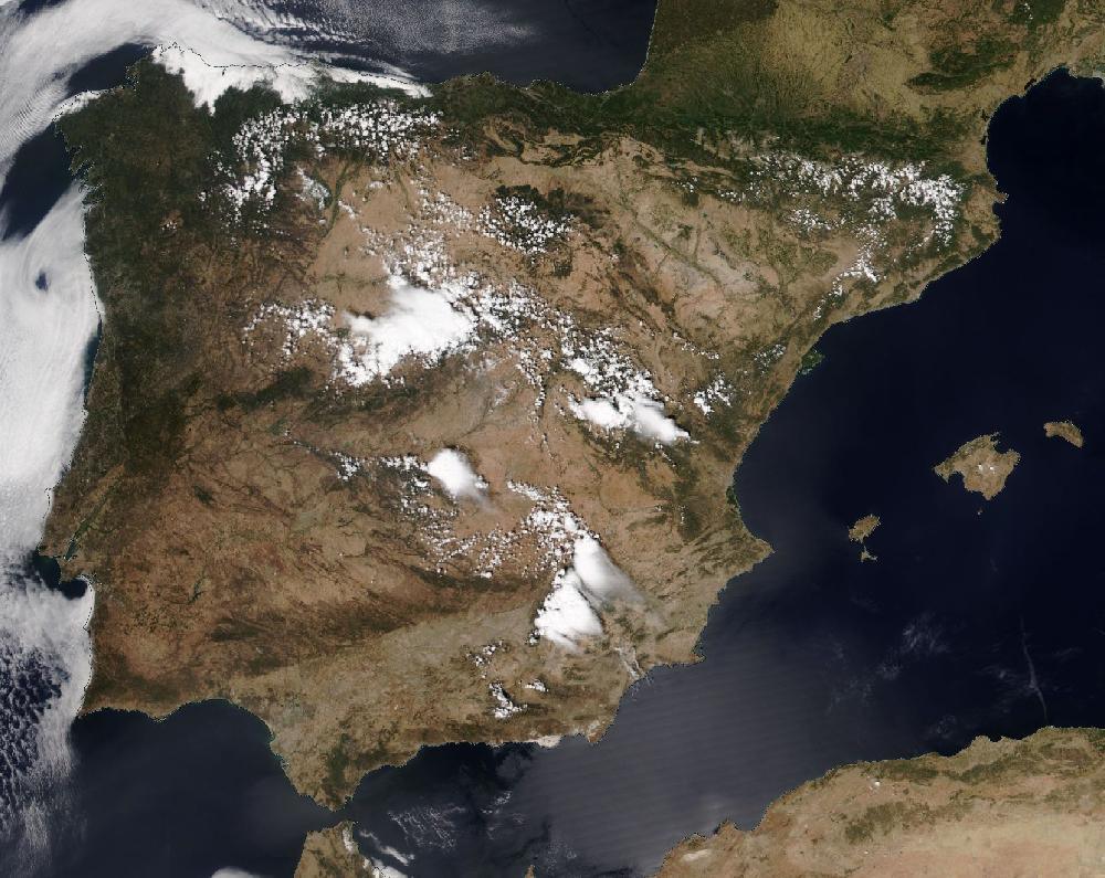 True-colour satellite image of the Iberian Peninsula and the Balearic Islands on 2 August 2022